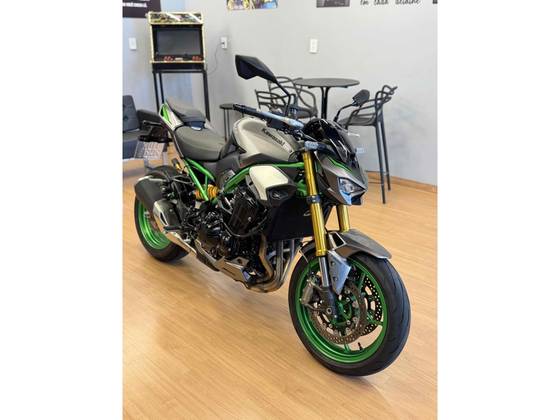 KAWASAKI Z900 R EDITION KAWASAKI Z900 R EDITION